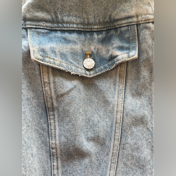 Guess Cropped Frayed-Edge Jean Jacket - Picture 3 of 4
